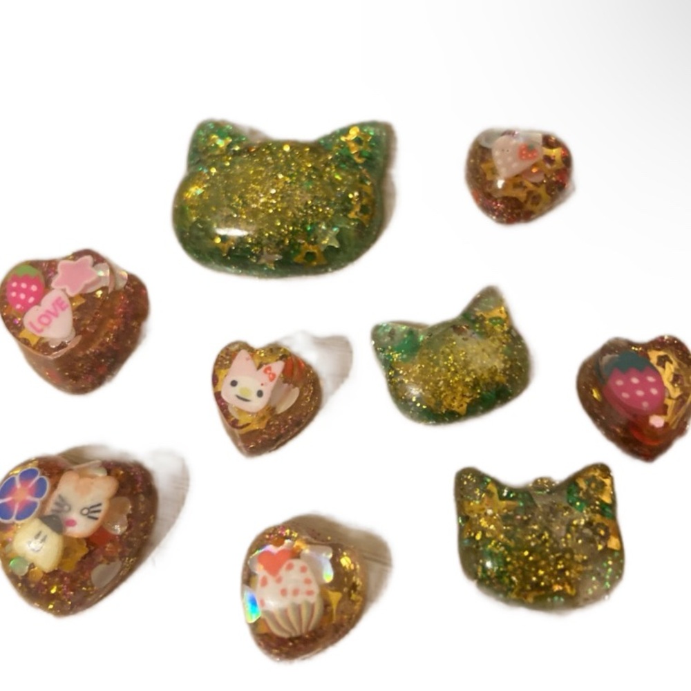 Orgonite cabochons cat & hearts 💞 9ct hand made +crystal chips gift